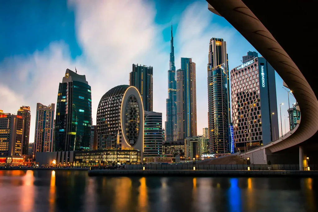 Choisir son quartier à Dubaï : Le match entre JVC, Downtown et Dubai Marina